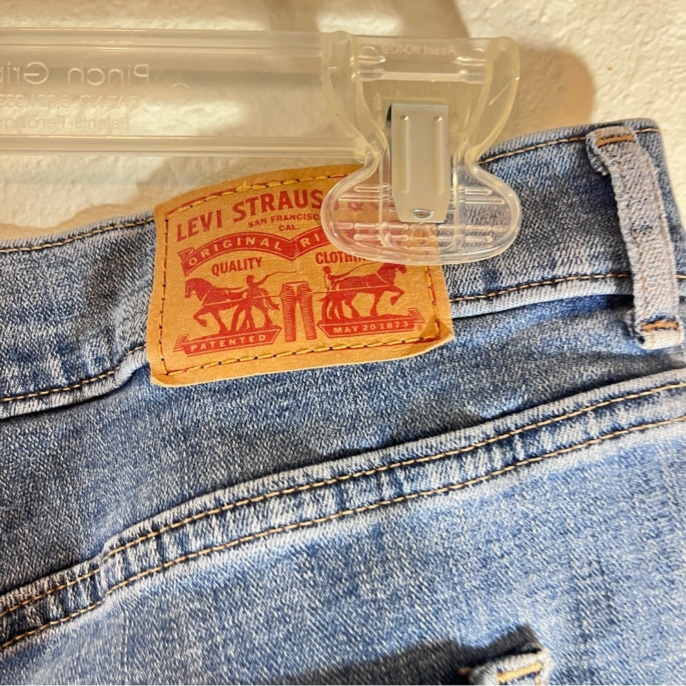 Levi's Women's Classic Crop Blue Jeans - Size 14 / W32 Elastane Retro - Picture 8 of 15